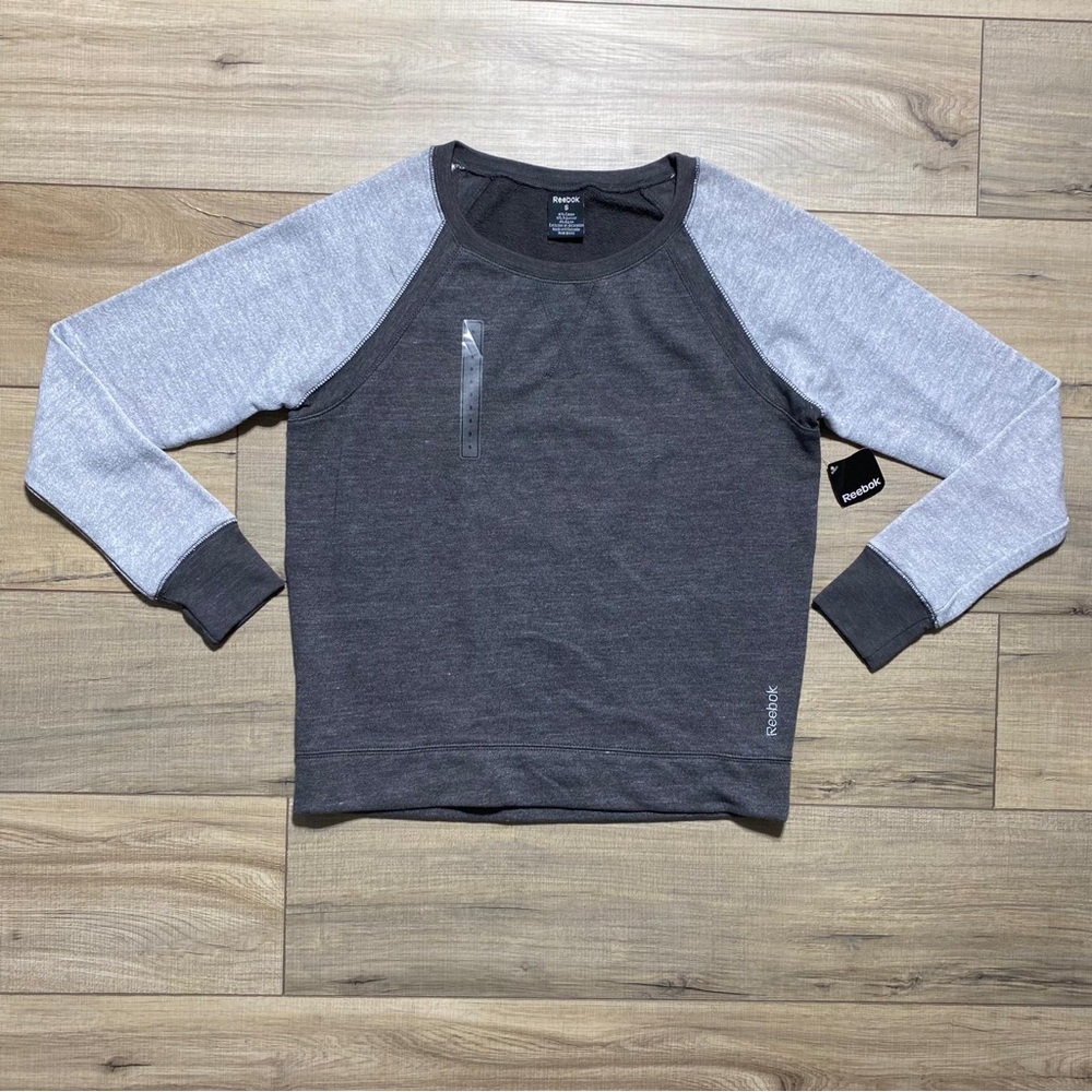 Reebok Women’s French Terry Crew Long Raglan Sleeve Sweatshirt Small‎ Gray